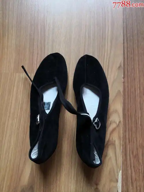 com)>首页>拍卖>男女/鞋靴>全新老一带布鞋一双_价格78元【香生无心处