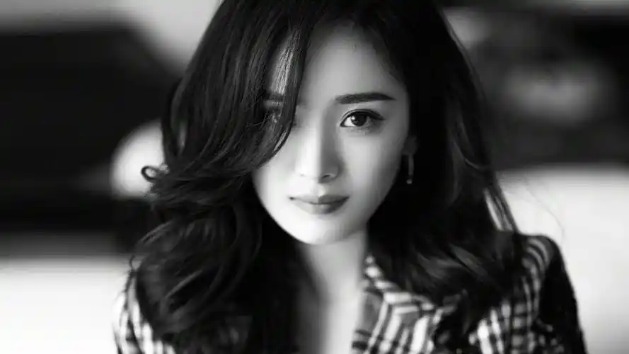 明星风尚杨幂壁纸9