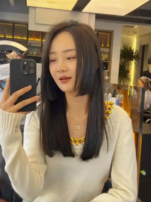 公主切比较适合圆脸