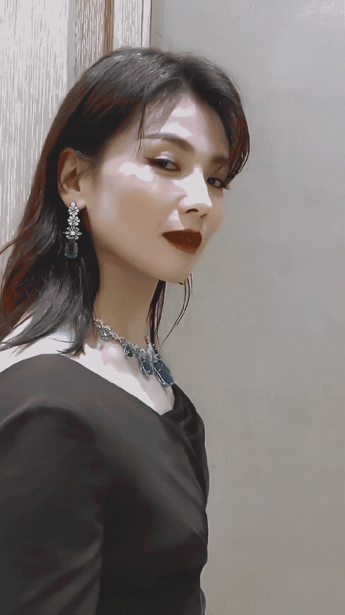 刘涛黑白蕾丝庄园大片#刘涛 这套杂志好惊艳