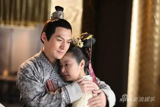 严宽林心如温柔相拥