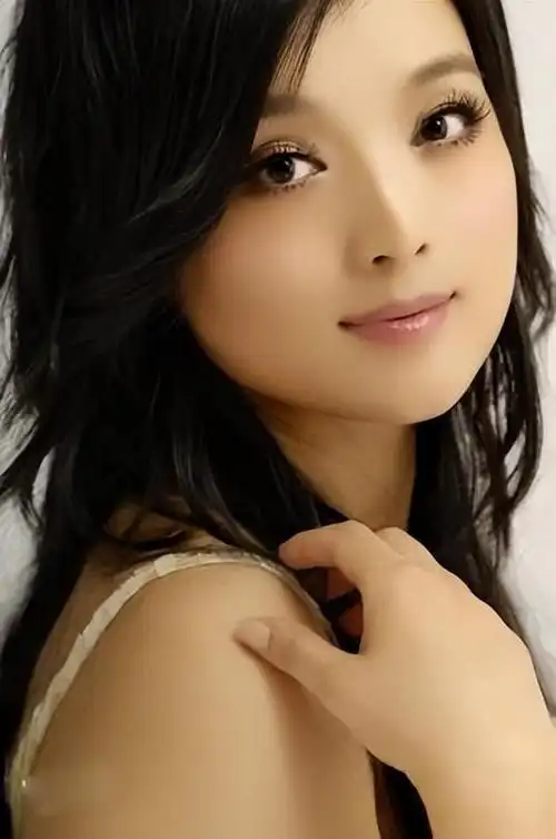 著名歌手白雪:嫁音乐家老公,儿子是她的骄傲,婚姻幸福无遗憾