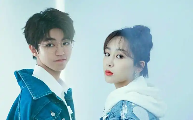 王俊凯杨紫梳头姐弟永远的梳头永远的姐弟高能少年团合辑