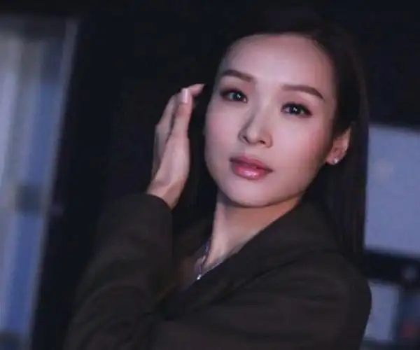 她的最高纪录是在6部电视剧中都饰演小三,完全是妥妥的"小三专业户".