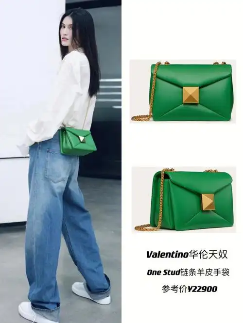 沈梦辰 杨幂 关晓彤……娱乐圈的女明星们最近都爱用同一款包包,就是