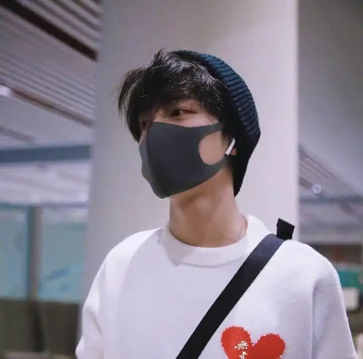 肖战高清微信头像,再不收藏,楼主跑路了