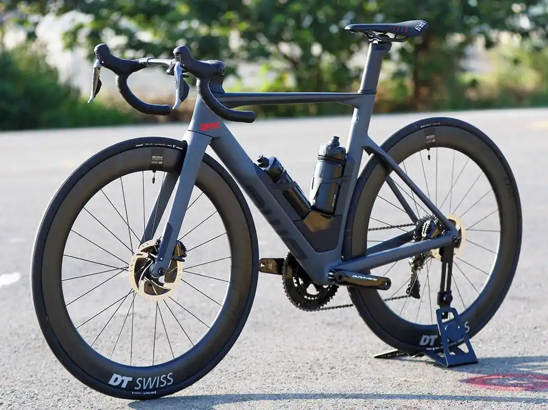 新一代红色彗星 bmc timemachine road 01