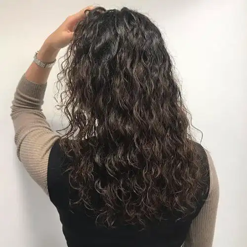 满头卷发型,头型长不好的就这样烫,今年很流行|头型|发型|烫发_新浪