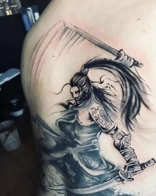 1纹身图片_背部纹身图案