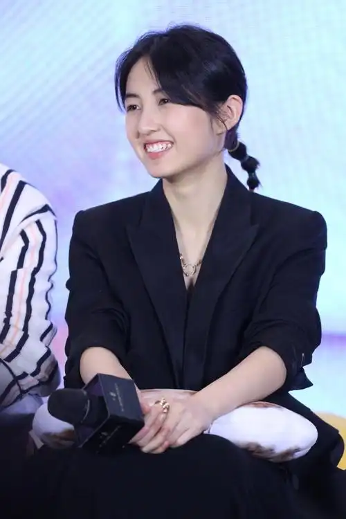 吴磊张子枫cp感##宠爱发布会