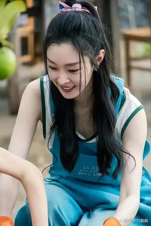 宋轶旗袍秀惊艳四座a4腰成焦点腰如刀臀如魂魅力难挡