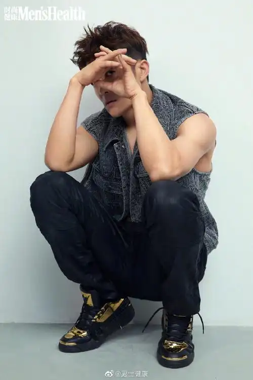 李泽锋腹肌##李泽锋身材