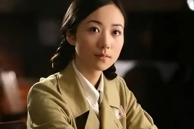 20年前的《萍踪侠影》,藏了好多帅哥美人,黄晓明也只能当配