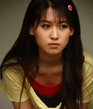 顶替杨紫凭家有儿女成名车库被人暴打近照令人唏嘘