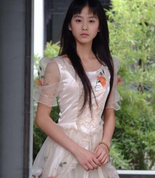 刘诗诗自曝当年收情书收到手软,本以为开玩笑,看到15岁照片:难怪