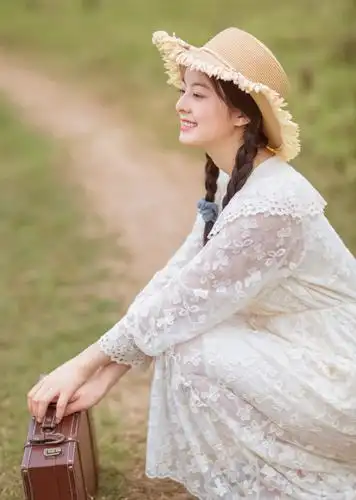 适合一个人的拍照姿势,按照这9个姿势拍,自然好看照片拍出来