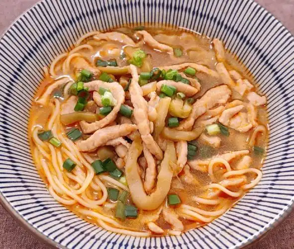 面条的花式吃法2榨菜肉丝面