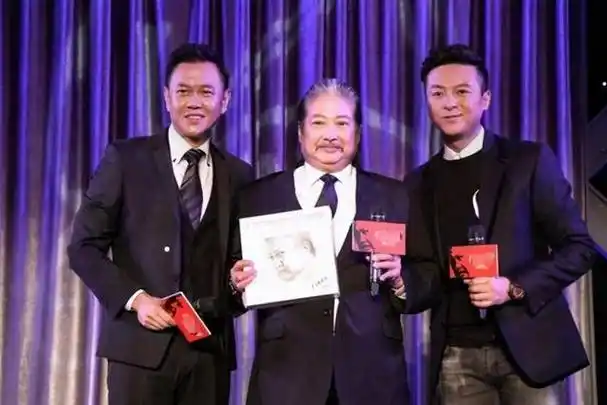 "最贵龙套"冯嘉怡:身为富豪爱演戏,片酬不够车油钱,只为过瘾