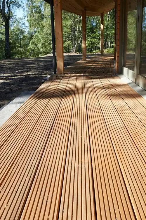 青岛庭院露台花园设计营造防腐木户外木地板木栈道栏杆凉亭花架廊架葡