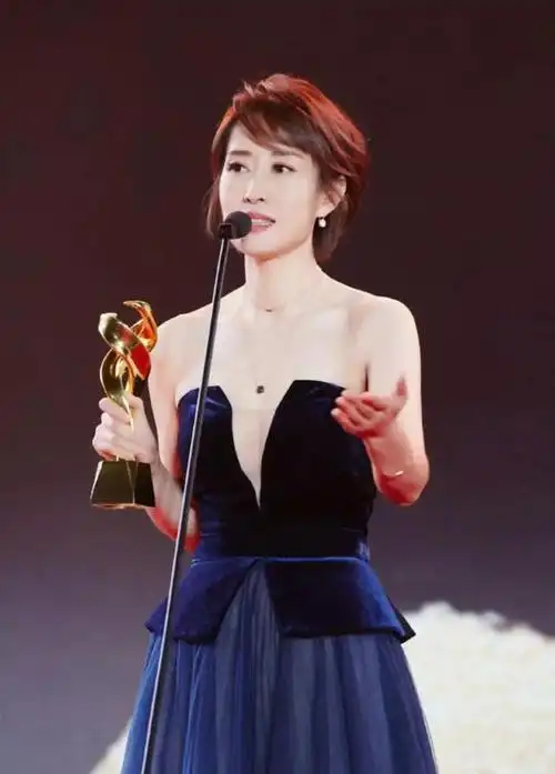 30岁为嫁富豪息影,7年后结束丧偶式婚姻,刘敏涛依旧相信爱情