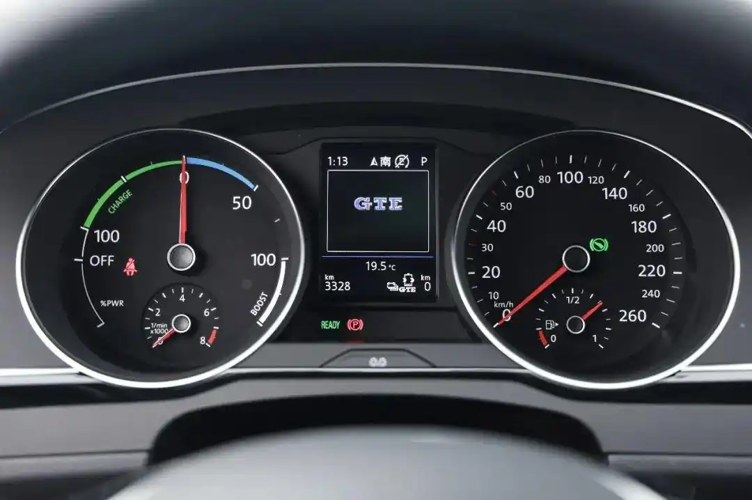 这台大众b级车又快又省油车尾还带字母