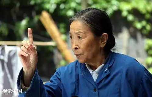 82岁老戏骨张少华, 风烛残年之际却身败名裂, 如今被网友骂惨