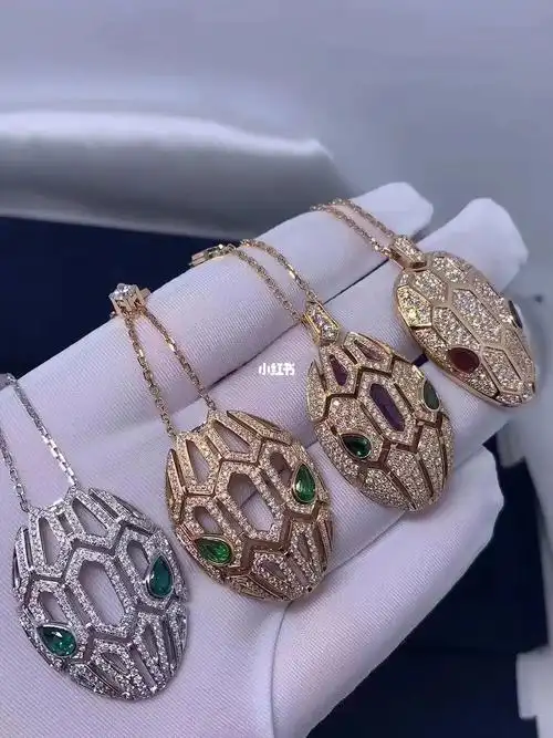 宝格丽蛇头项链