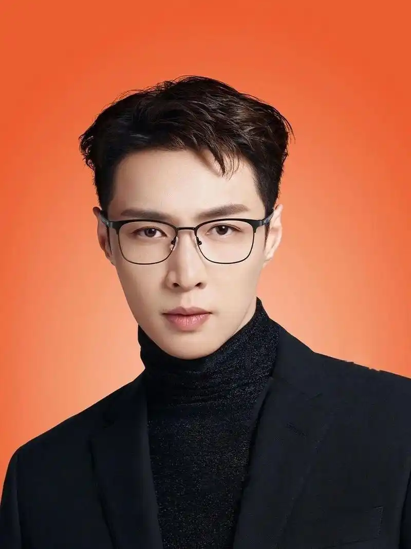 张艺兴壁纸  真帅