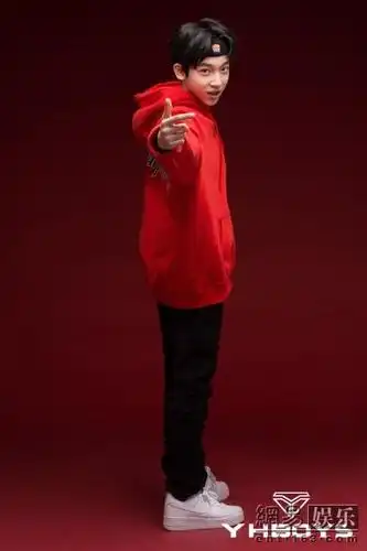 快讯  张俊一   2017年伊始,乐华娱乐就重磅宣布将推出全新的养成式非