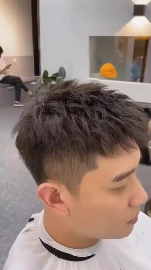 2021最火男士发型 摩根烫 钢夹烫