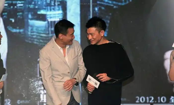 没想到梁家辉24个字评价刘德华网友简直坑队友啊