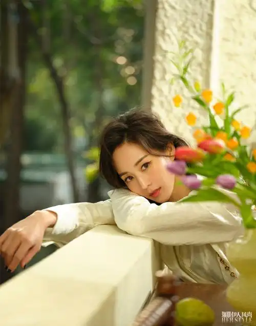 张钧甯瑞丽开年封面##张钧甯新年的第一缕光