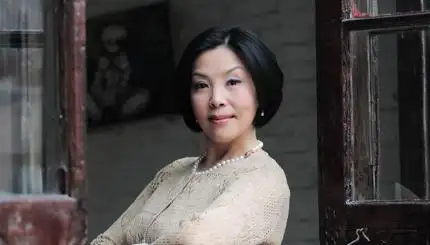 69 马哥怀旧也疯狂 69 金话筒主持人:张培   张培1976年考入上海