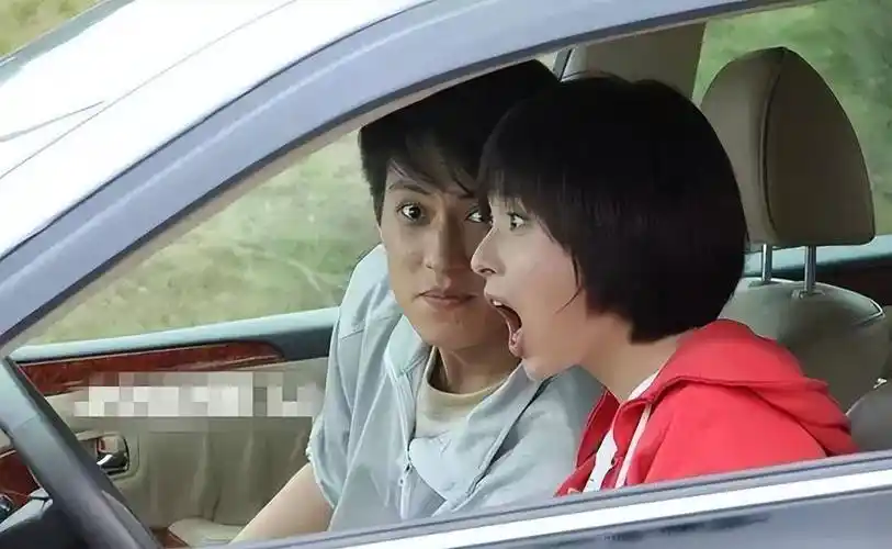 靳东:英雄难过美人关,与江珊在一起5年,最终迎娶了二婚的李佳_电视剧