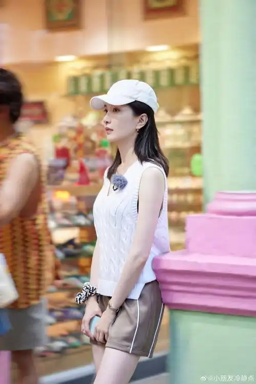 第一次见江疏影这么笑