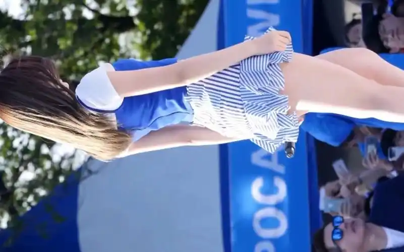 twice周子瑜个人竖屏饭拍满屏大白腿