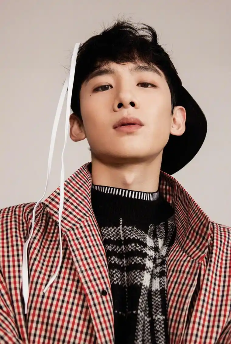 白敬亭怀旧风帅气写真,白敬亭,帅哥,时尚,复古,图片大全-壁纸族