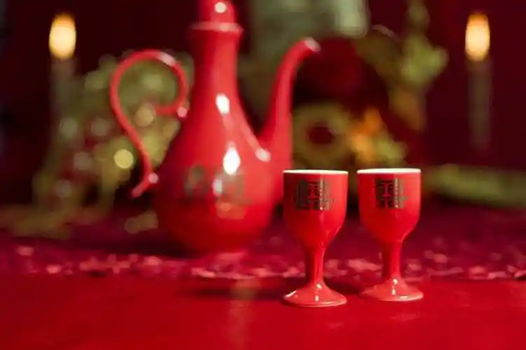 交杯酒有几种喝法 交杯酒有什么意思