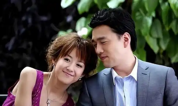 回顾王耀庆妻子郭晏青相识于小学4年级婚后生两子幸福美满