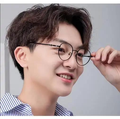 56较薄品牌: topkicc 商品名称:topkicc 近视眼镜框女平光可配有度数