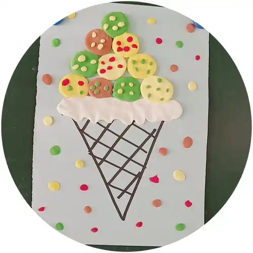 南江县下两镇小天才幼儿园中(2)班"冰淇淋"