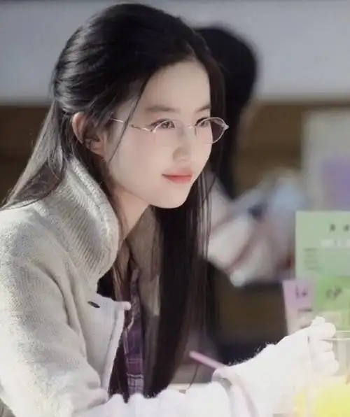 刘亦菲可以是任意故事里的女主角古言现言都市魔幻超a御姐亡国公主