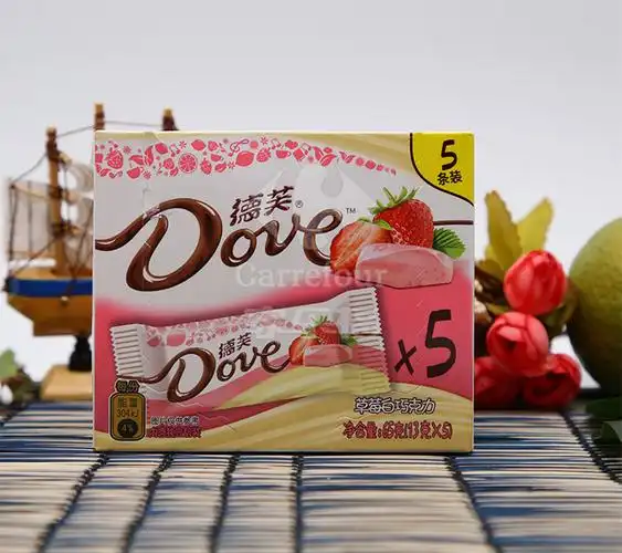 德芙65g草莓白巧克力