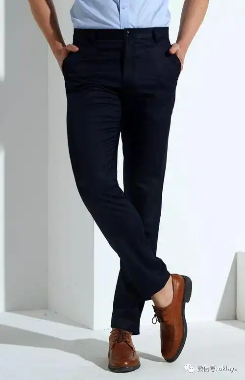 5款瘦腿的深色裤子