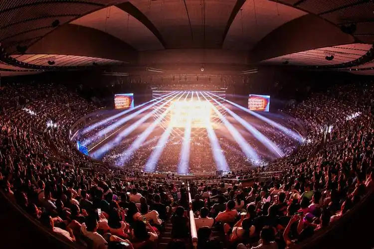 张学友《60 巡回演唱会》拥抱初心,演绎更臻完美,不留遗憾-影圈焦点