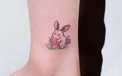 简约可爱兔子纹身图案