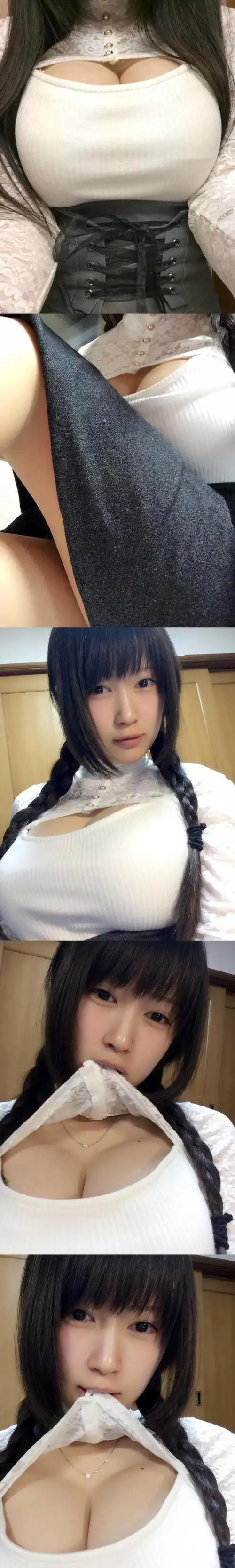 开胸毛衣的标准效果…果然胸大穿才有感觉&hellip