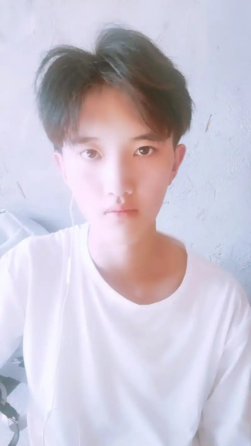 还有2个月就19岁了.身高180,体重56公斤.鞋 - 抖音