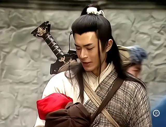 杨过其实有两个传人,一个武功天下第一,一个祸乱江湖人人喊打