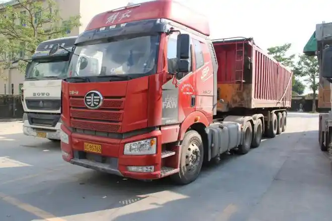 违法曝光引以为戒一批交通违法大货车被曝光